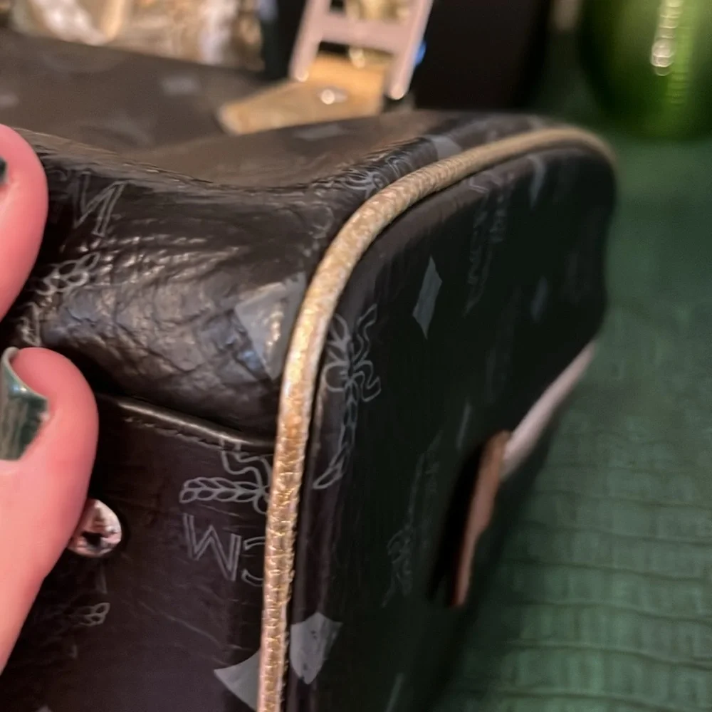 MCM Princess Lion Visetos Boston Duffle Bag - Picture 15 of 16